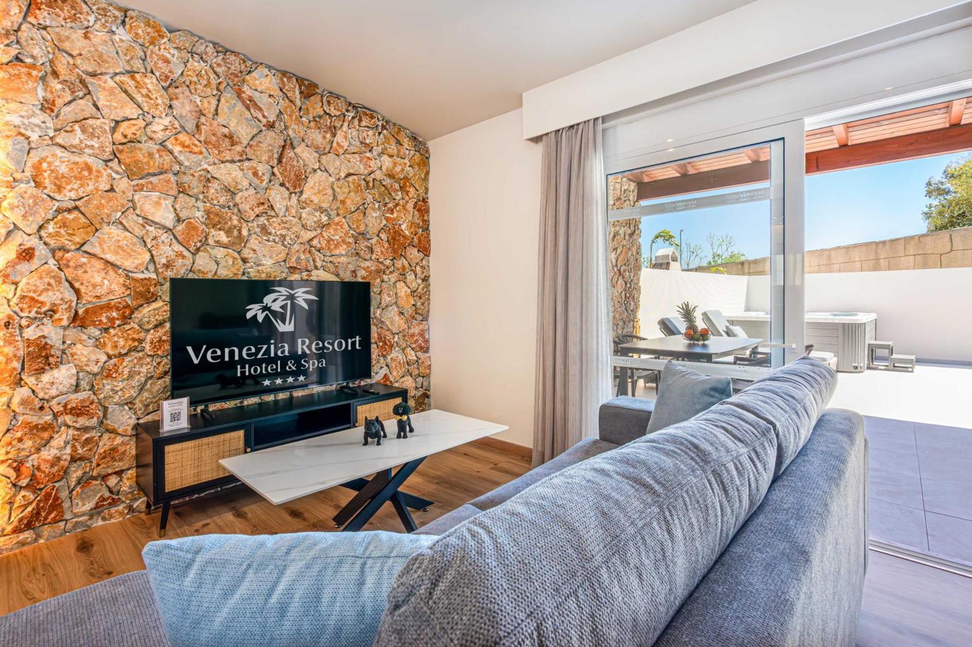 Venezia Luxury Living Villas, Фалираки Экстерьер фото