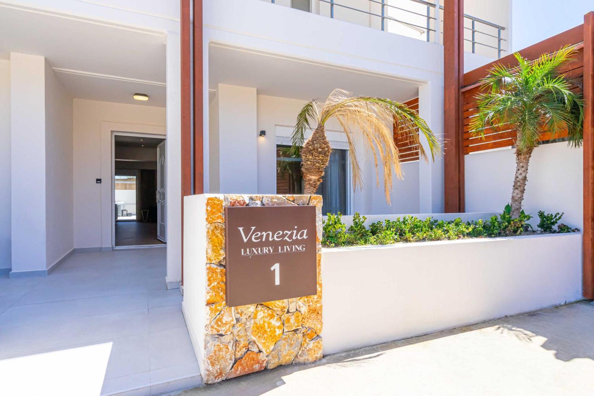 Venezia Luxury Living Villas, Фалираки Экстерьер фото